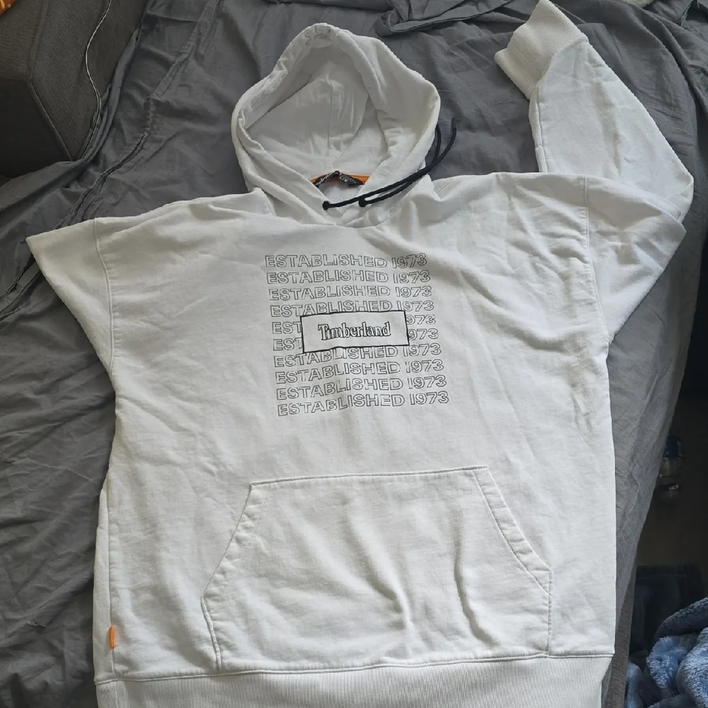 Timberland White Hoodie Sweater - Picture 1 of 5